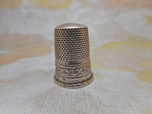Load image into Gallery viewer, A French silver thimble from an etui. c1870