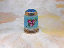 Load image into Gallery viewer, An American silver thimble with enamel decoration. c 1915