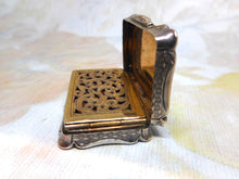 Load image into Gallery viewer, A Victorian silver vinaigrette. Birmingham 1853.