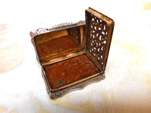 Load image into Gallery viewer, A Victorian silver vinaigrette. Birmingham 1853.