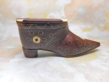 Load image into Gallery viewer, A mahogany shoe shaped snuff box with mutton bone inlay. c1870