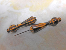 Laden Sie das Bild in den Galerie-Viewer, Eine Ahle/ein Stilett aus Tunbridge Ware. ca. 1840