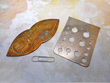 Load image into Gallery viewer, Two metal gauges- Tenerife Lace and Knitting Needle.