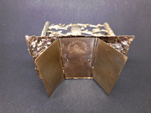 Load image into Gallery viewer, Cock Robin's Grave-an Avery needle packet case. c1880