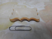 Load image into Gallery viewer, A set of 6 pearl, oblong thread winders. c1840