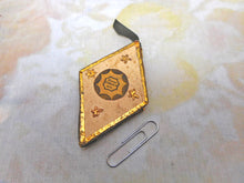 Load image into Gallery viewer, An early 19th century keepsake pin cushion. c1800.