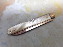 Load image into Gallery viewer, A Georgian folding fruit knife. c1800