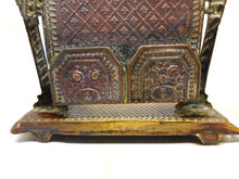 Load image into Gallery viewer, A mini 'dressing table mirror'-Avery style needle packet holder. c1870