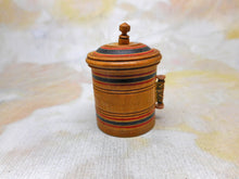 Charger l'image dans la galerie, A Painted Tunbridge Ware tape measure. c1800.