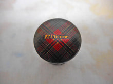 Charger l'image dans la galerie, Une cireuse à fil en tartan. McPherson. Vers 1860.