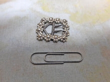 Charger l'image dans la galerie, A Regency period silver garter buckle. GB maker. George Bright. 1817.