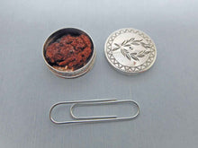 Load image into Gallery viewer, A Georgian silver vinaigrette. c1780-1815