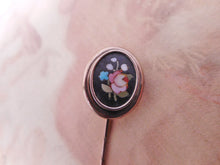 Charger l'image dans la galerie, Une jolie épingle à cheveux en pierre dure. Milieu du XIXe siècle