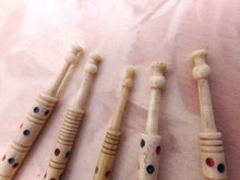 Load image into Gallery viewer, Five bone domino lace bobbins. 19th century.