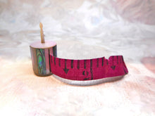 Load image into Gallery viewer, A super two-tone pearl tape measure. c 1840
