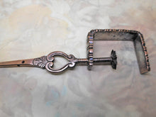 Load image into Gallery viewer, SOLD.....An unusual sewing clamp. Netting? 19thc