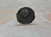 Load image into Gallery viewer, SOLD…..An unusual silver thimble Chester 1892 HG&S