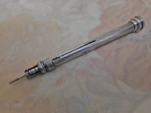 Charger l'image dans la galerie, A silver pen / pencil. Wilmot & Co maker. mid 19thc