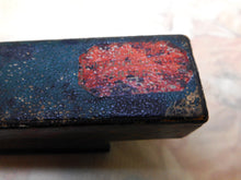 Laden Sie das Bild in den Galerie-Viewer, VERKAUFT……Ein Tartan Ware Federwischer. McBeth. 19. Jh.