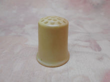 Load image into Gallery viewer, A Locke & Co Worcester porcelain thimble. c1900
