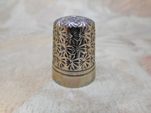 Load image into Gallery viewer, Dorcas-a steel lined silver thimble. c1920

