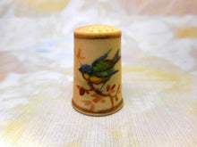 Load image into Gallery viewer, An antique Worcester blush porcelain thimble c 1870
