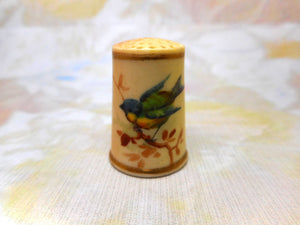 An antique Worcester blush porcelain thimble c 1870