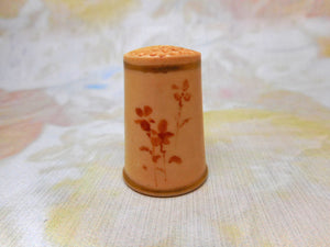 SOLD........A Worcester blush porcelain thimble c 1870