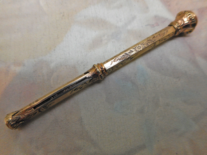 SOLD....... 9 carat gold propelling pencil. c1890