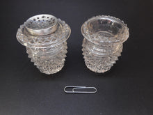 Charger l'image dans la galerie, A Georgian steel netting clamp. c1800
