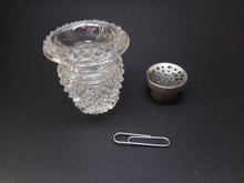 Charger l'image dans la galerie, A Georgian steel netting clamp. c1800
