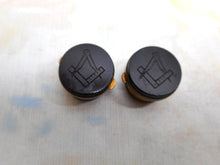 Charger l'image dans la galerie, Two masonic bachelor / stud buttons. c1910
