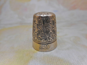A Charles Horner 'Dorcas' thimble. Adult size 6.