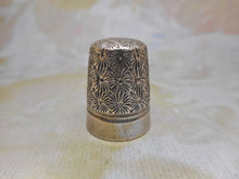 Load image into Gallery viewer, A Dorcas thimble. Size 6.
