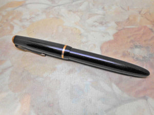 A black Parker Duofold fountain pen. c1950s.