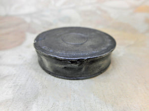 A small pewter snuff box. 19thc