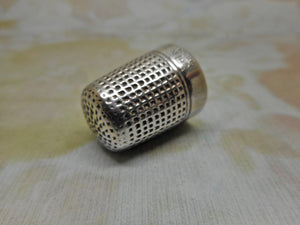 A Charles Horner 'Dorcas' thimble. Adult size 6. c1920