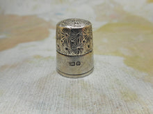 Load image into Gallery viewer, A decorative &#39;Little Dorcas&#39; thimble. c1910
