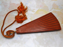 Load image into Gallery viewer, SOLD……A tooled leather &#39;fan&#39; shaped purse. Polish spa town. c1900
