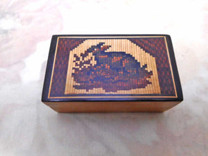 A small Tunbridge Ware needle packet box inlaid with a rabbit. c 1840