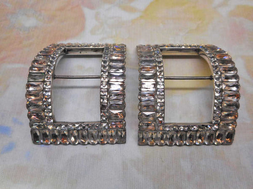 A pair of Georgian black spot paste set shoe buckles. c1800