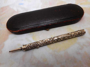 SOLD……A fine quality silver propelling pencil and leads case. Asprey & Son.