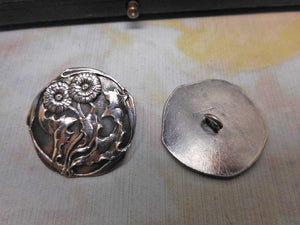 SOLD…..A set of 6 sterling silver buttons. c 1890-1910