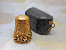 Load image into Gallery viewer, A decorative 9ct gold thimble. c1870
