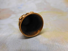 Load image into Gallery viewer, SOLD……A decorative 9ct gold thimble. c1870
