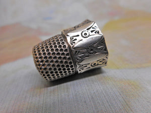 SOLD…….An attractive American silver thimble. c 1870 Waite Thresher.