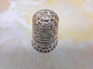 A pretty silver thimble Charles Horner Chester 1901.