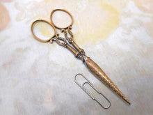 Load image into Gallery viewer, A pair of gold handled scissors and sheath. English c 1830. a/f
