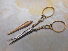 Load image into Gallery viewer, A pair of gold handled scissors and sheath. English c 1830. a/f
