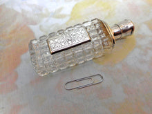 Load image into Gallery viewer, A Dutch silver mounted scent bottle. Late 19th century.
